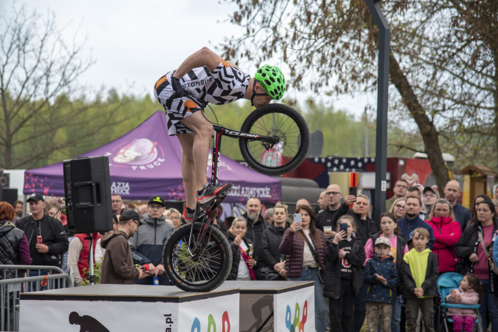 Read more about the article BOGATYNIA – PUMPTRACK ENERGII JUŻ ZA NAMI!