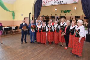 Read more about the article Jubileusz 15-lecia zespołu „Kwiatowianki”