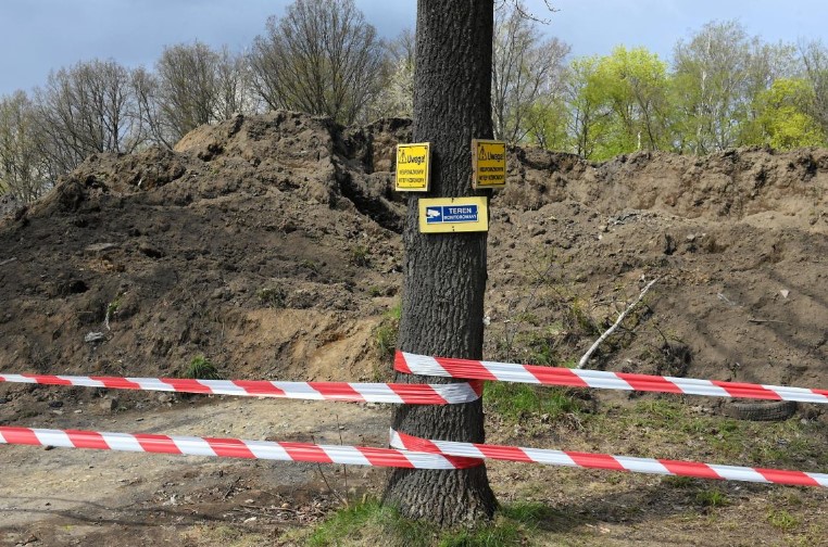 You are currently viewing Policjanci z CBŚP przekopywali las pod Zgorzelcem