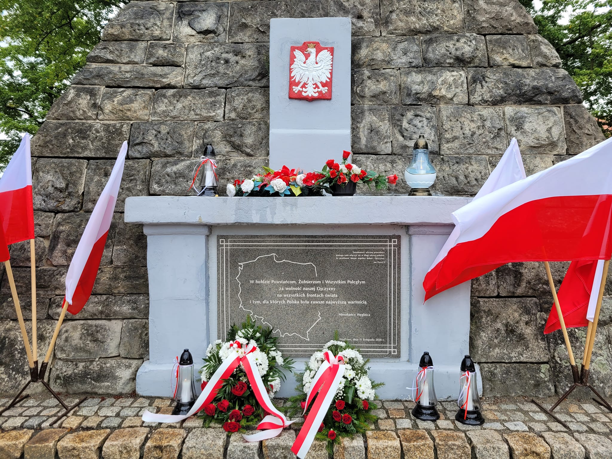 Read more about the article WĘGLINIEC – Oddali hołd powstańcom warszawskim