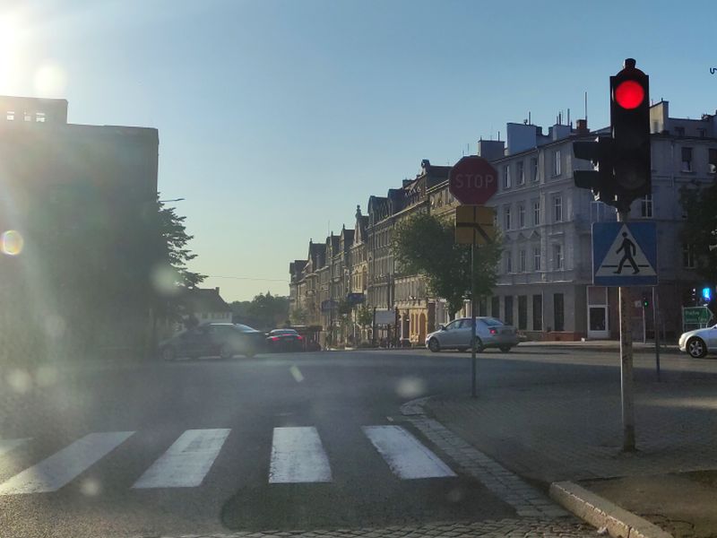 Read more about the article Działania policjantów z „drogówki” pn. „STOP i Czerwone światło”